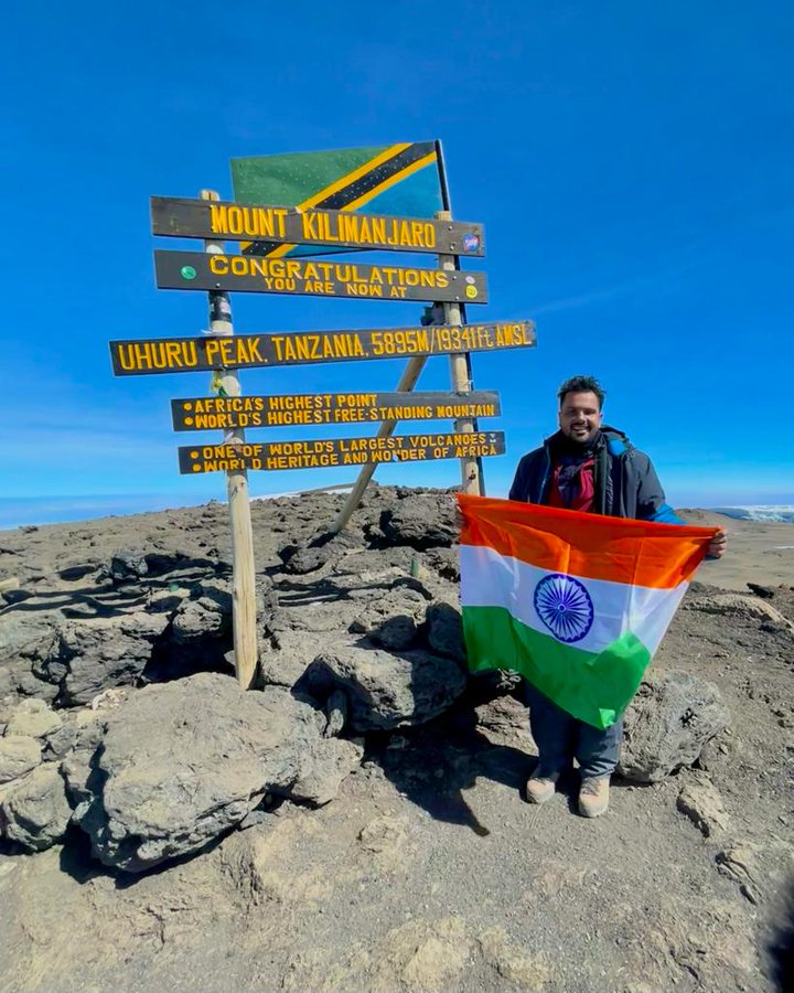 Punjab SP Gurjot Kaler unfurls Tricolour on Mount Kilimanjaro on Independence Day