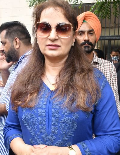 Upasana Singh sues Harnaaz Sandhu for ‘breach of contract’