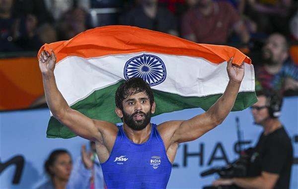 CWG 2022: Bajrang Punia defends title, Sakshi reverses losing trend to earn maiden CWG gold