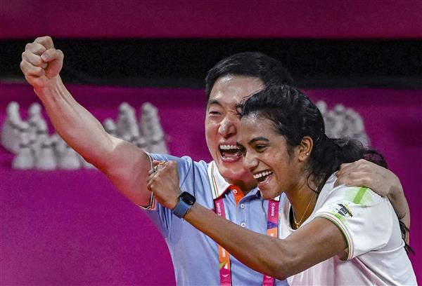 CWG 2022: India’s badminton contingent returns home, PV Sindhu, Chirag Shetty receive warm welcome