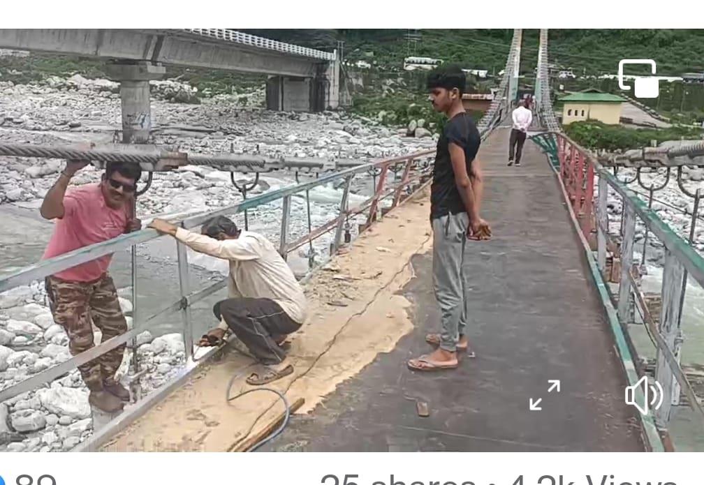 Palampur: Steel cable bridge repaired in a week