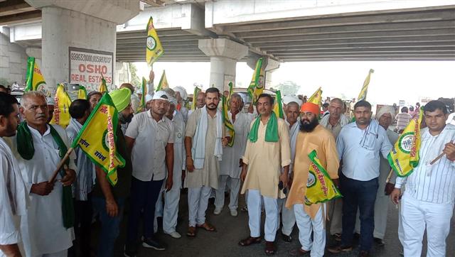 SKM distances itself from farmers' protest in Delhi