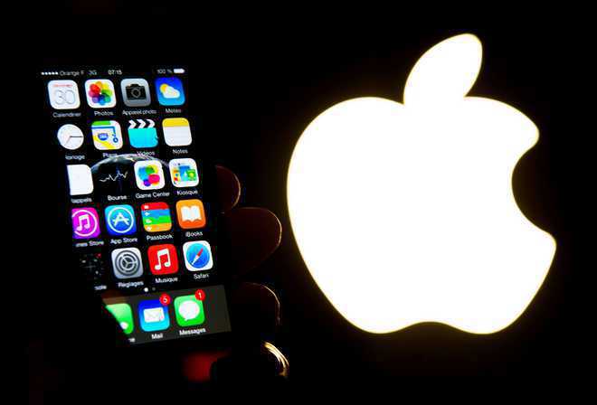 Apple plans to make iPhone 14 in India amid China woes: Bloomberg News