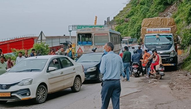 Truck collision at Parwanoo disrupts traffic for over 2 hrs
