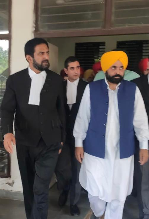 Bhagwant Mann, Harpal Cheema appear before Chandigarh court in 2-year-old case
