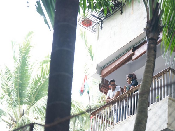 Aamir Khan joins 'Har Ghar Tiranga' campaign, hoists tricolour at his house