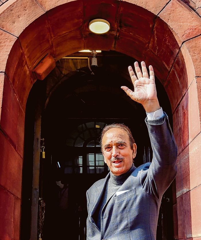 'Situation irretrievable,' Ghulam Nabi Azad snaps ties with Congress after 5 decades, to float party