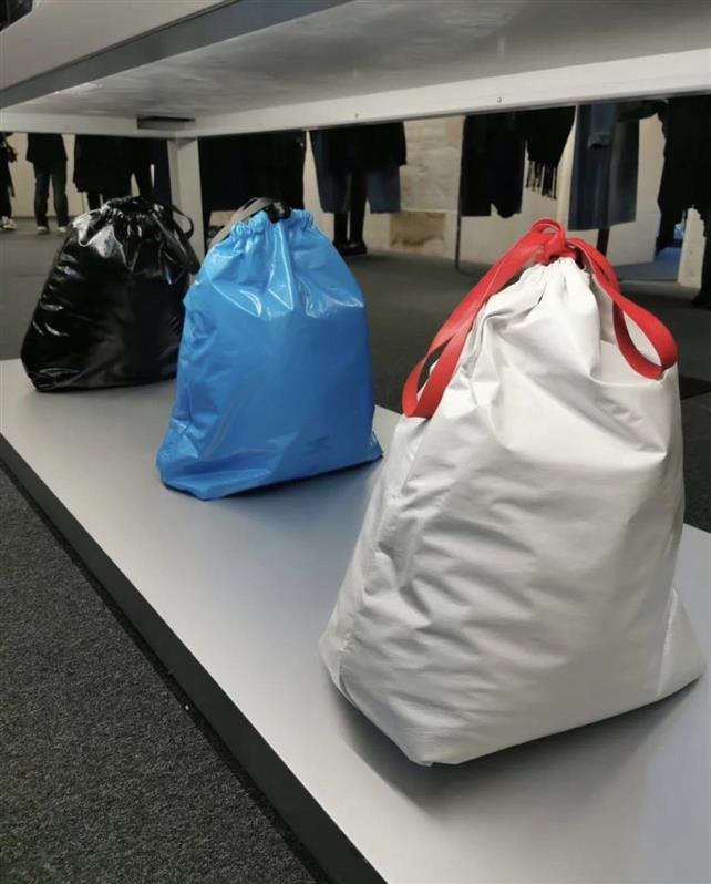 Balenciaga introduces trash bag for whopping Rs 1.4 lakh, netizens say brand trolling humanity