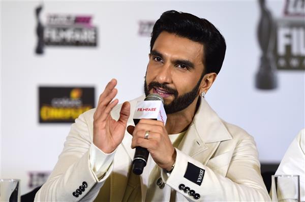 Ranveer Singh to pose nude again? PETA invites actor to shoot for their 'Try Vegan' campaign