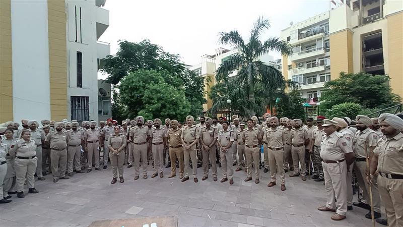 Police conduct search operation at housing society in Zirakpur