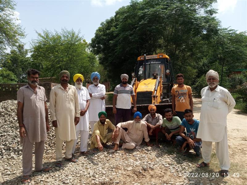 Started before polls, road metalling project stalled in Goniana block