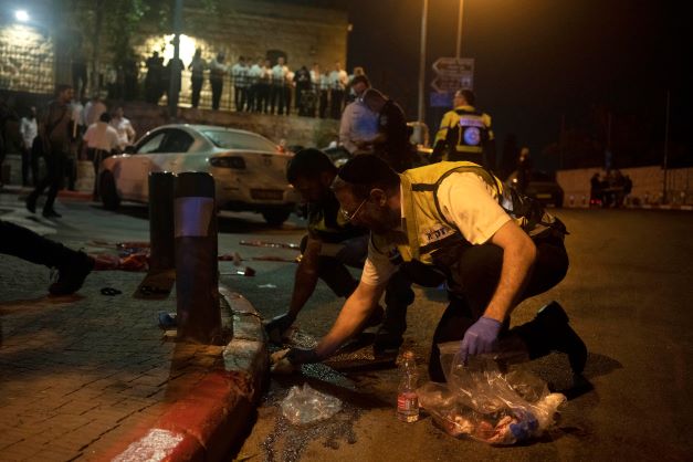 8 Israelis wounded in a suspected Palestinian attack in Jerusalem