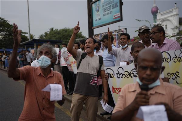 Sri Lankan police give ultimatum to protestors to vacate main protest site and adjacent areas