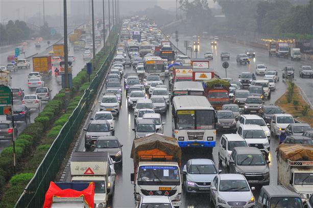 Heavy rain forecast: Ask staff to work from home on Friday, Gurugram admn advises private offices