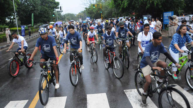 Three from Chandigarh complete 300-km Kashmir Cyclothon