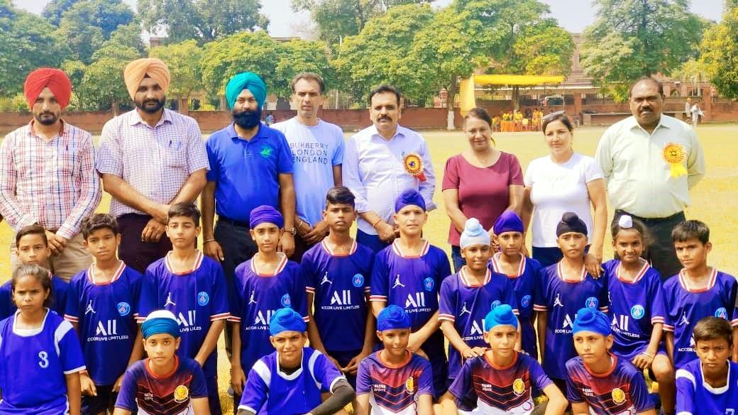 Khedan Vatan Punjab Dean: Kot Khalsa schoolgirls clinch handball title