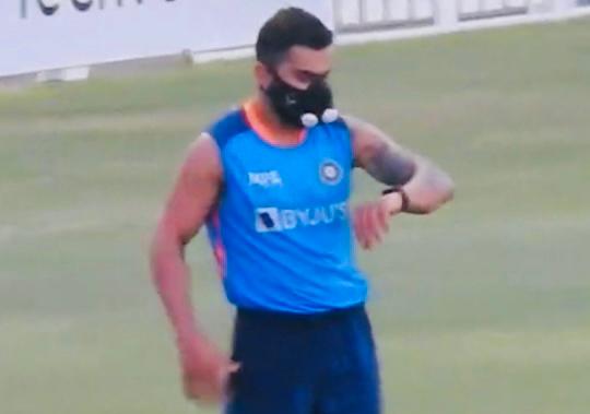 Watch Virat Kohli training in high-altitude mask ahead of Super Four stage clash against Pakistan