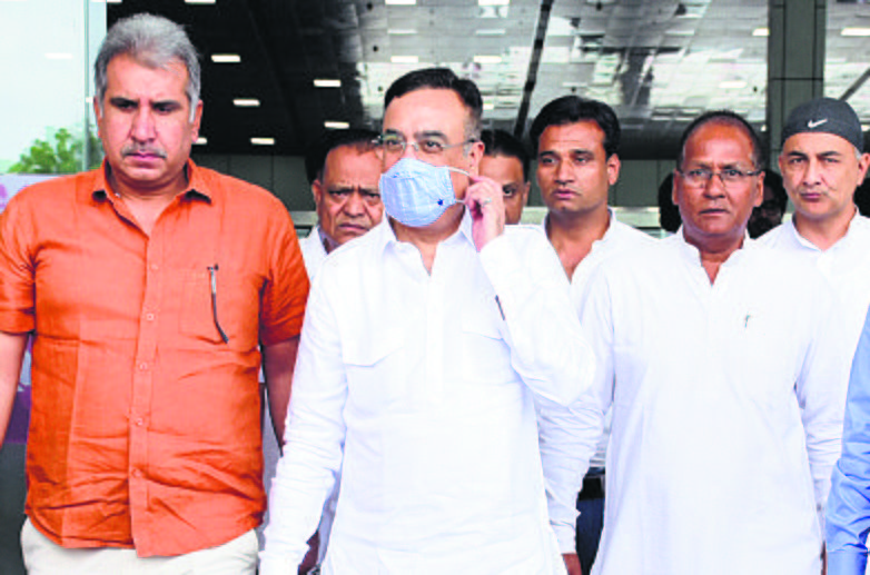 Congress vs Congress, pro-Ashok Gehlot MLAs quit to keep Sachin Pilot out