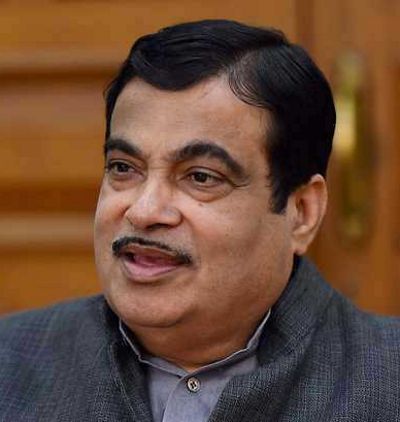 Nitin Gadkari moots buses without conductors