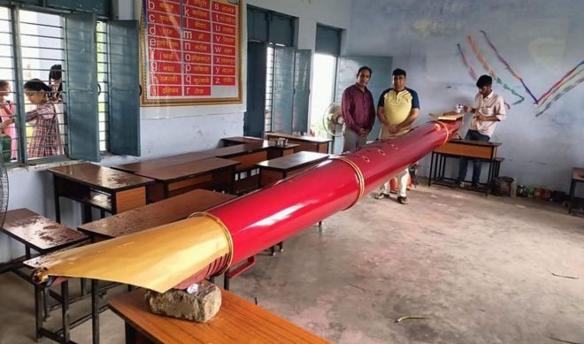 Nahan teachers make 20 ft pen to aid learning