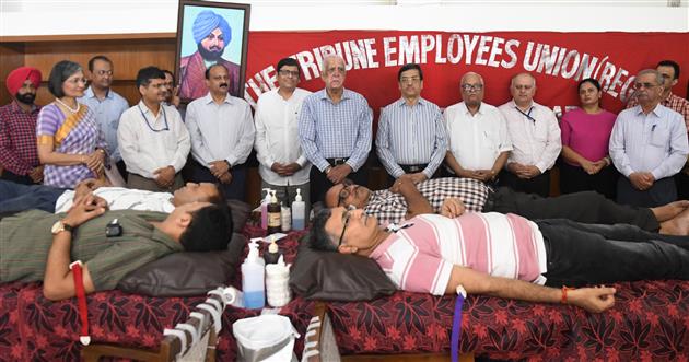 Tribune employees donate blood to observe founder Sardar Dyal Singh Majithia's death anniversary