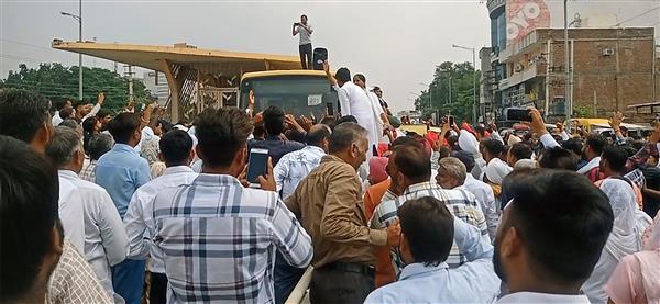Christian community blocks GT road in Amritsar