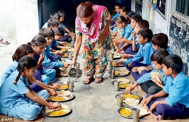 Amritsar: Teachers seek release of mid-day meal grant
