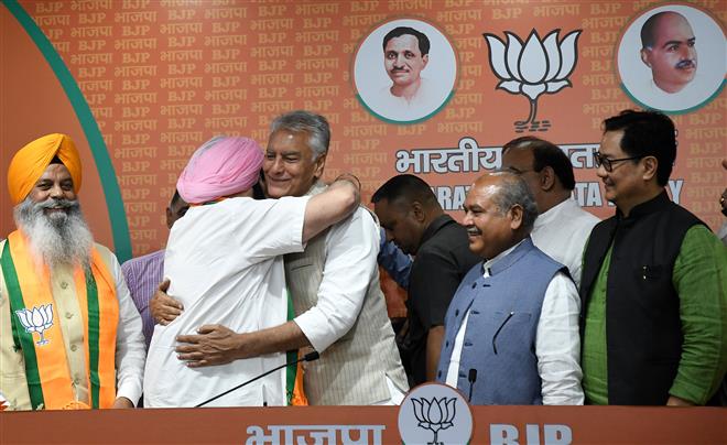 Resistance from within BJP nixed Congress leaders' switchover plan