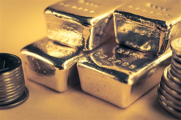 Airline employee held with gold worth Rs 54.70 lakh at Amritsar airport