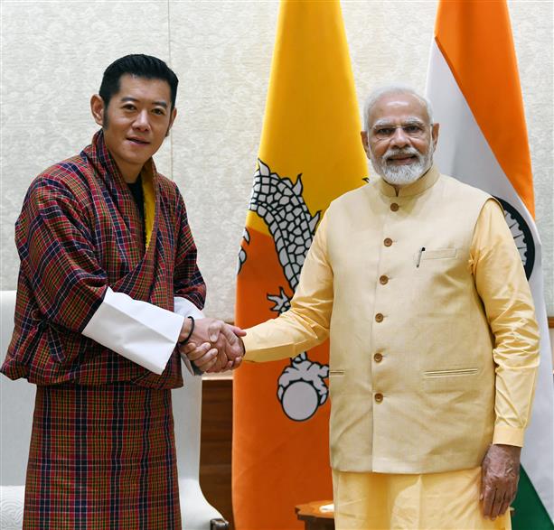 PM Modi meets Bhutan King Jigme Khesar Namgyel Wangchuck