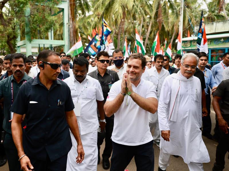 Rahul Gandhi, other Congress leaders embark on 'Bharat Jodo Yatra' from  Kanyakumari