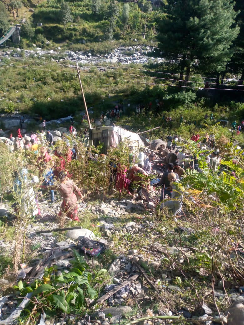 11 killed, 22 injured as minibus falls into gorge in J-K's Poonch