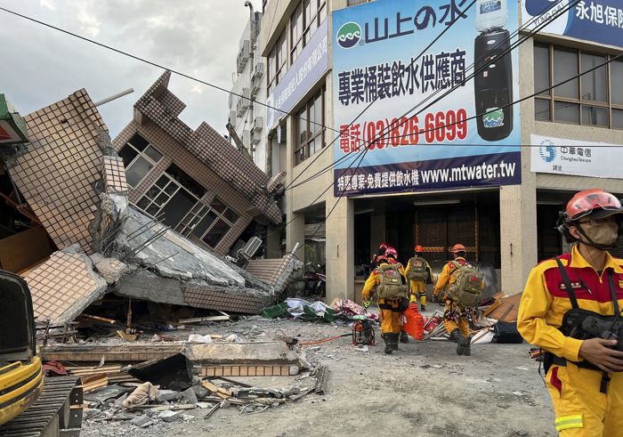 6.8-magnitude quake hits Taiwan