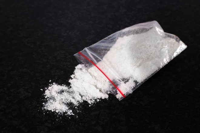 Drug peddler nabbed with 140-gm heroin
