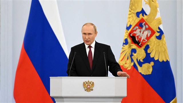 Putin annexes 15 per cent of Ukraine land; Kyiv seeks NATO entry