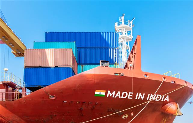 India’s exports dip 1.15 pc to USD 33 billion in August; trade deficit widens to USD 28.68 billion
