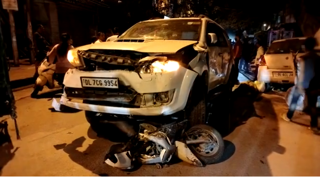 Video: Fortuner hits multiple vehicles in Delhi, drags man for 100 metres