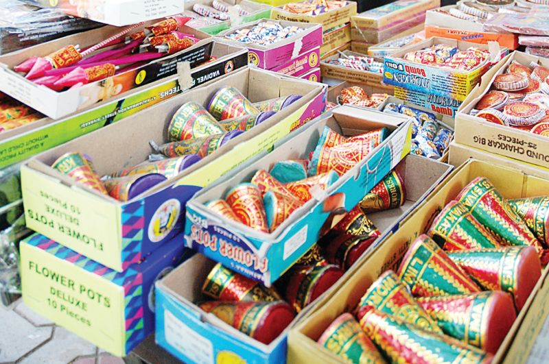 Illegal manufacturing of fireworks: One arrested with 5,600 crackers