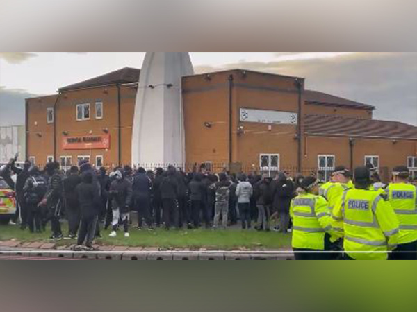 Protests outside Hindu temple in UK’s Smethwick