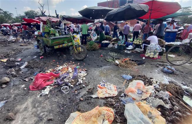 Muck, dug-up roads greet visitors to Sector 26 market in Chandigarh