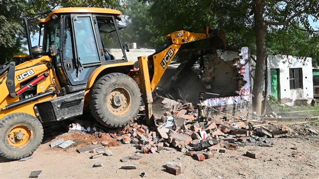 Illegal properties of 3 more criminals razed in Palwal