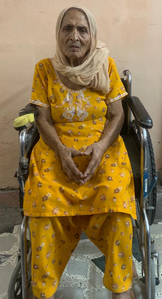 Wheelchair-bound 85-yr-old Jalandhar woman unable to get pension