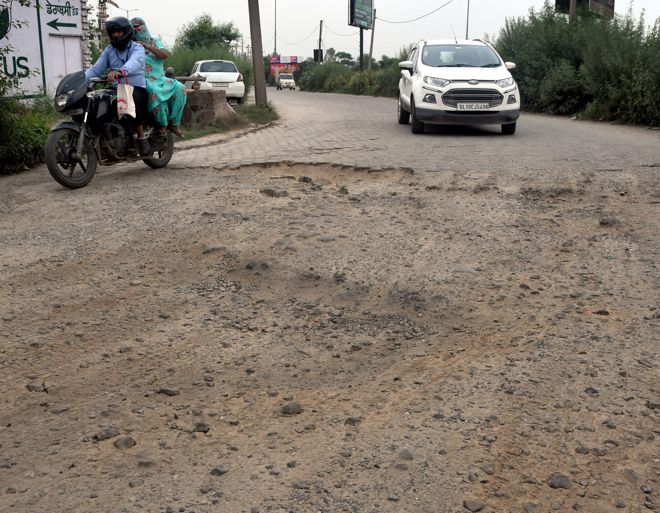 Zirakpur: Commuting a challenge on potholed PR7 Airport Road