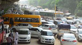 Chaos rules city roads as kisan mela begins at PAU