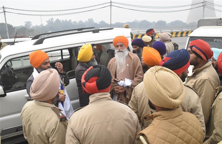 Tension brews up in Bathinda’s Salabatpura as Sikhs protest online satsang by dera head Ram Rahim