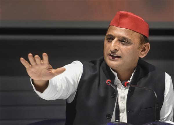 Akhilesh Yadav takes jibe at UP ministers for going abroad to bring investment : The Tribune India