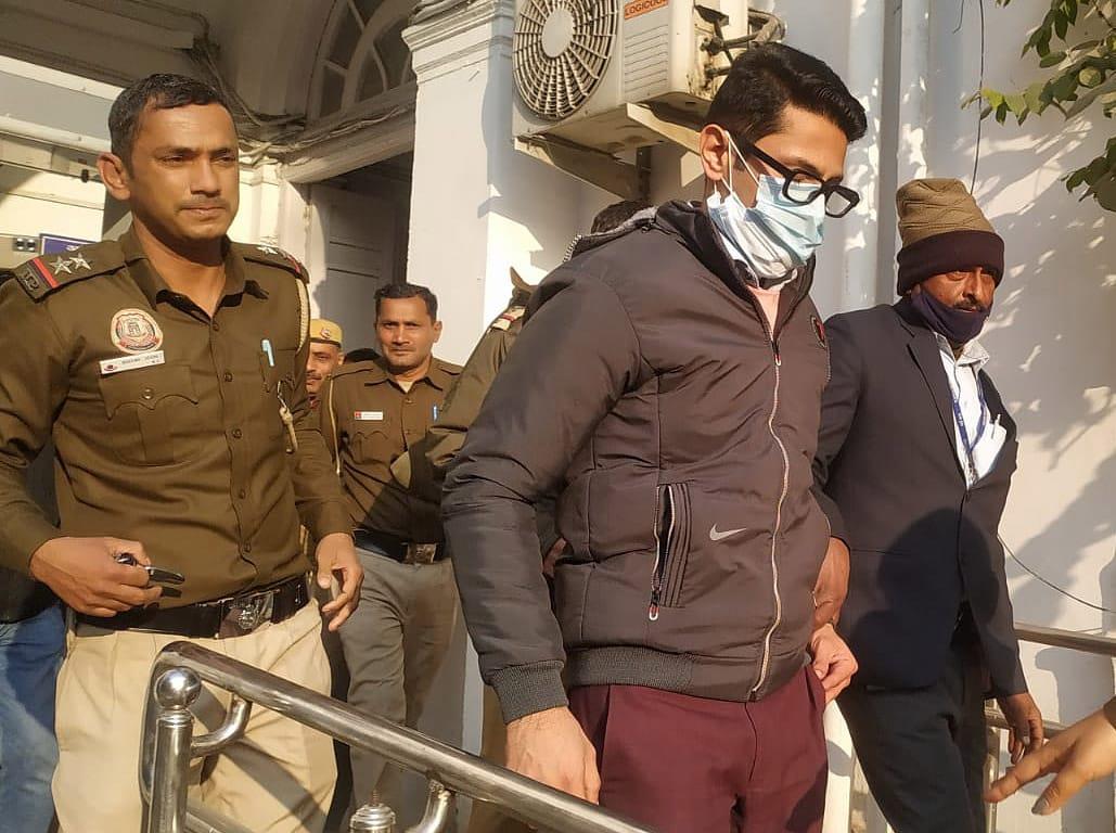Insiden buang air kecil Air India: Pengadilan Delhi menuduh Shankar Mishra ditahan selama 14 hari, polisi menyangkal penahanannya: Tribune India