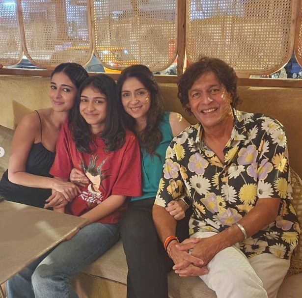 Ananya Panday family 'reunion' looks like this, 'don't come at her for bad joke'