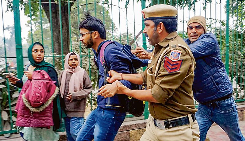 BBC film screening at Jamia Millia Islamia stalled, 4 SFI leaders detained