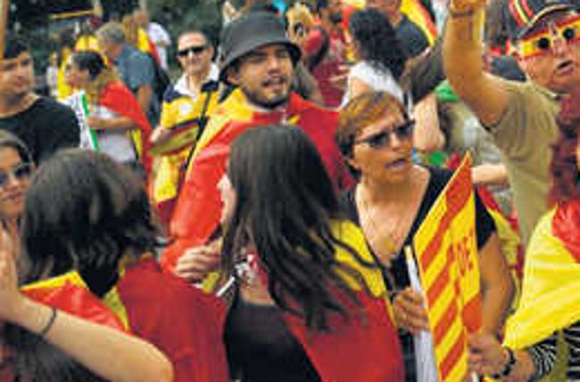 Thousands join right wing rally against Spanish govt